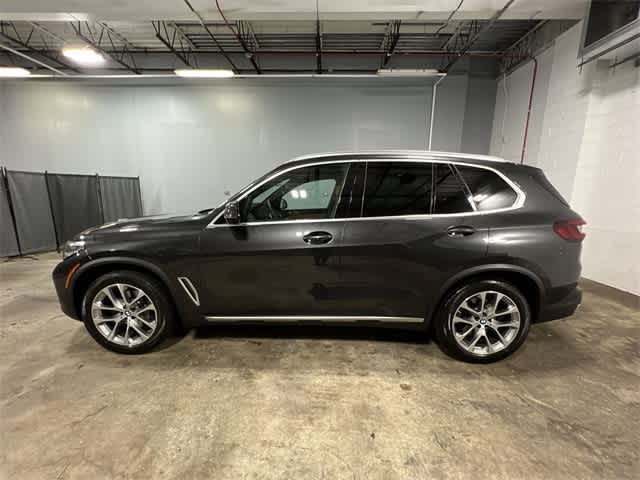 Thumbnail: 2022 BMW X5 - 11