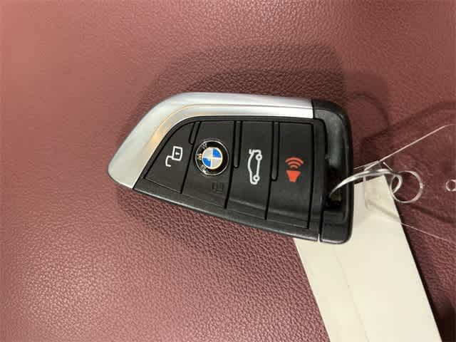 Thumbnail: 2024 BMW 3 Series - 33