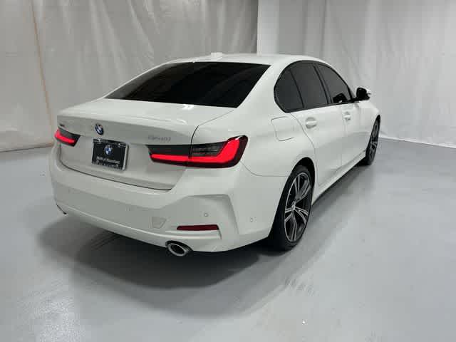 Thumbnail: 2023 BMW 3 Series - 14