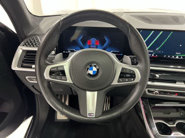 Thumbnail: 2024 BMW X7 - 27