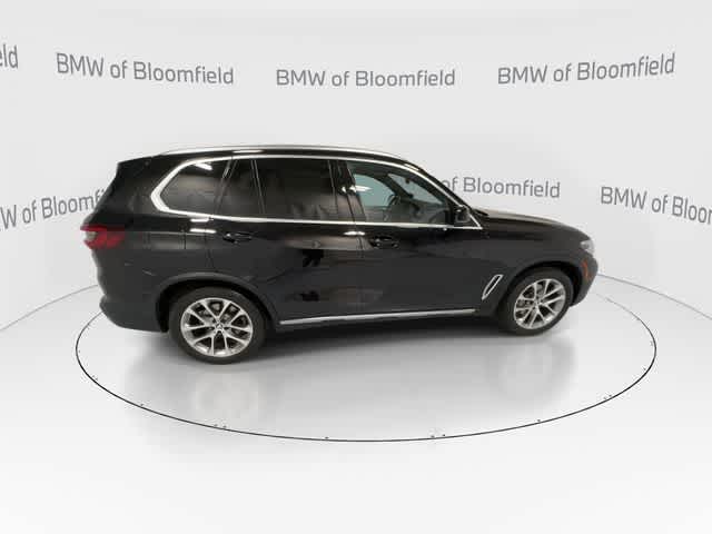 Thumbnail: 2023 BMW X5 - 2