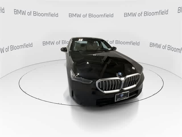Thumbnail: 2025 BMW i5 - 2