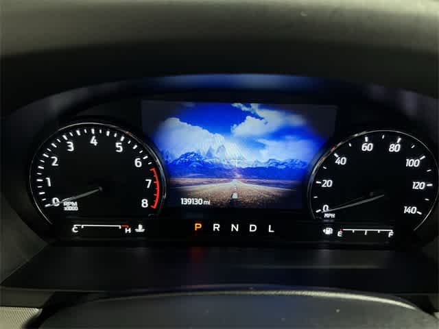 Thumbnail: 2022 Ford Explorer - 31