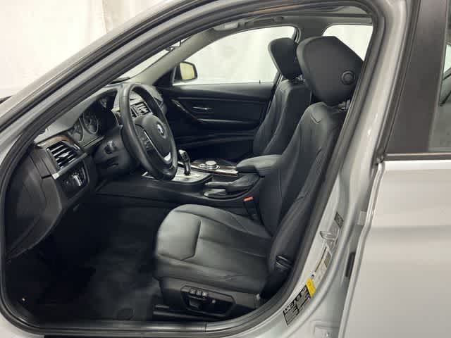 Thumbnail: 2015 BMW 3 Series - 10