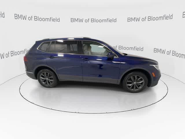 Thumbnail: 2022 Volkswagen Tiguan - 9