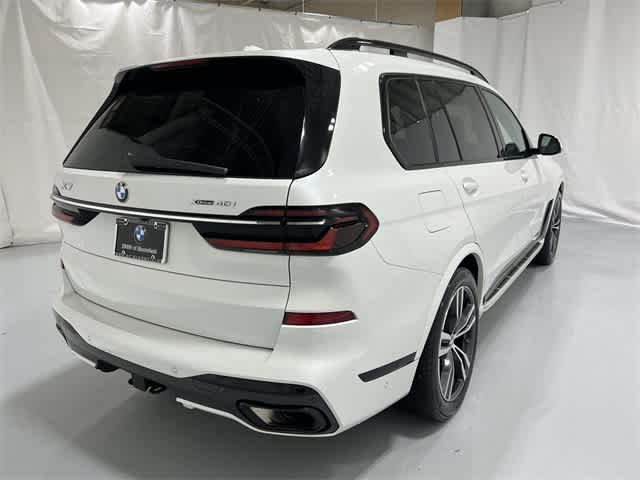 Thumbnail: 2023 BMW X7 - 14