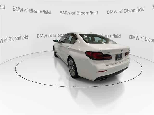 Thumbnail: 2023 BMW 5 Series - 6