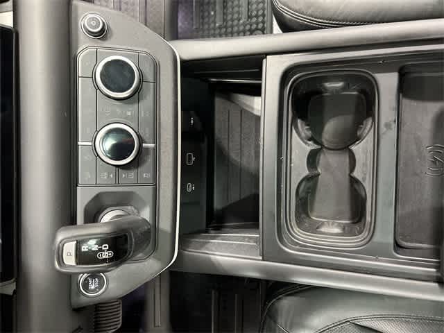 Thumbnail: 2020 Land Rover Defender - 30