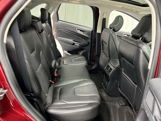 Thumbnail: 2019 Ford Edge - 25