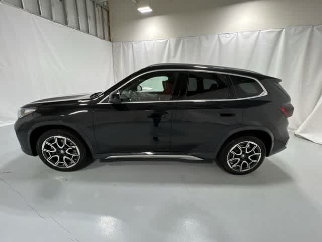 Thumbnail: 2025 BMW X1 - 11