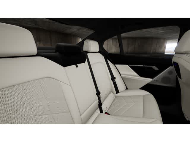 Thumbnail: 2026 BMW 5 Series - 12