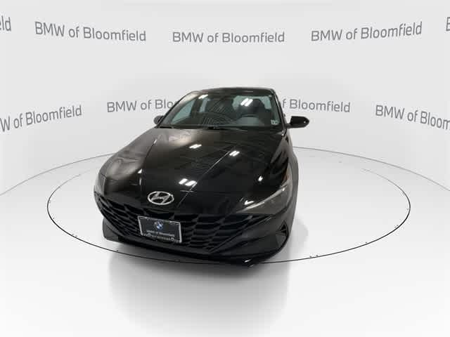 Thumbnail: 2023 Hyundai Elantra - 3