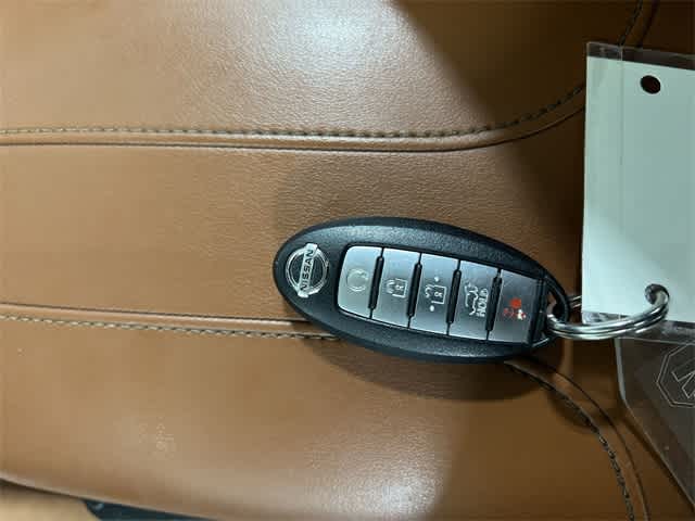 Thumbnail: 2017 Nissan Rogue - 33