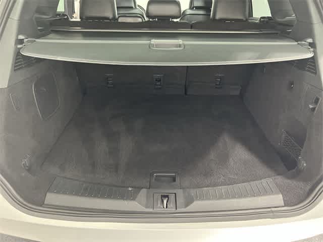 Thumbnail: 2016 Lincoln MKC - 32