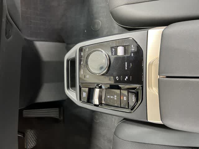 Thumbnail: 2024 BMW iX - 29