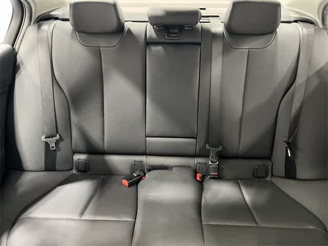 Thumbnail: 2015 BMW 3 Series - 22