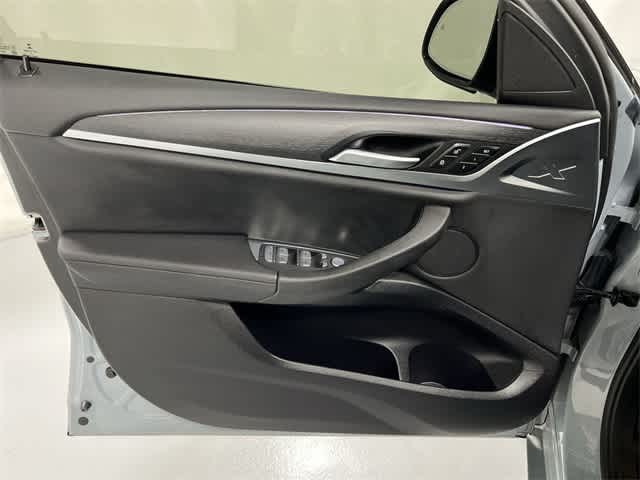 Thumbnail: 2022 BMW X4 - 35