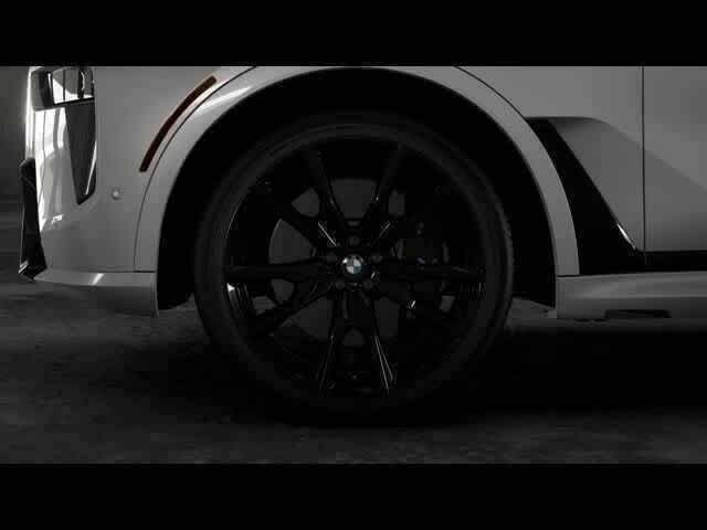 Thumbnail: 2025 BMW X7 - 7