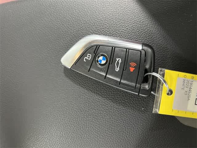 Thumbnail: 2023 BMW X3 - 33