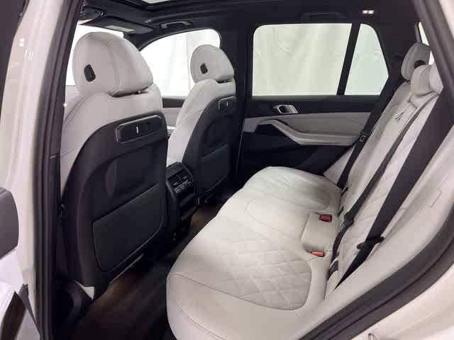 Thumbnail: 2024 BMW X5 - 24