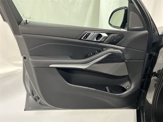 Thumbnail: 2026 BMW X5 - 35