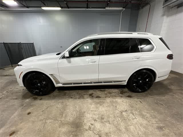 Thumbnail: 2023 BMW X7 - 11