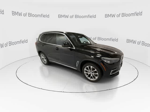 Thumbnail: 2023 BMW X5 - 3