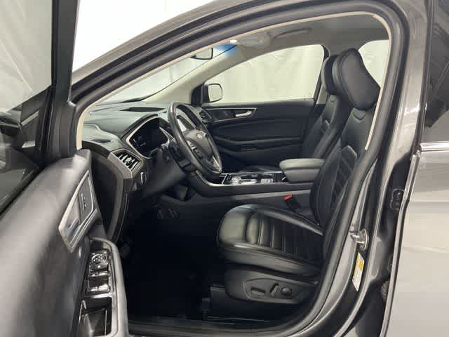 Thumbnail: 2020 Ford Edge - 10