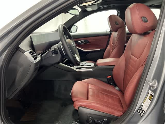 Thumbnail: 2024 BMW 3 Series - 10