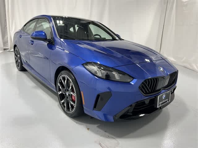 Thumbnail: 2025 BMW 2 Series - 15