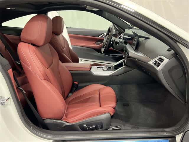 Thumbnail: 2025 BMW 4 Series - 26