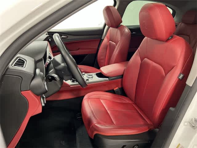 Thumbnail: 2021 Alfa Romeo Stelvio - 21