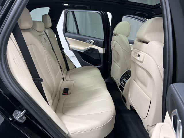 Thumbnail: 2022 BMW X5 - 25