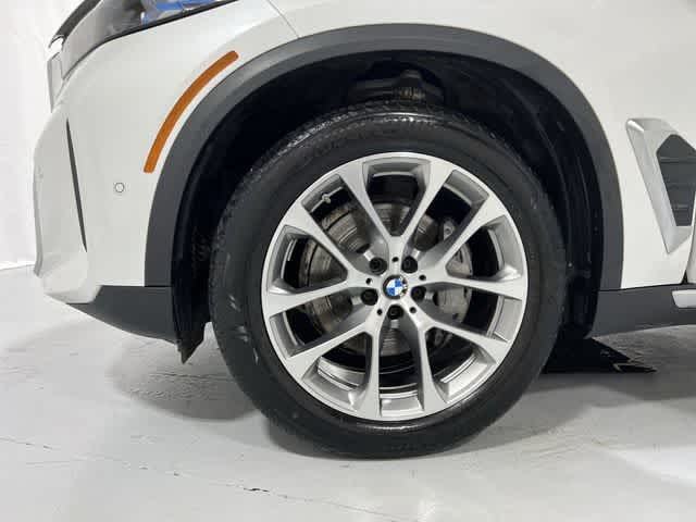 Thumbnail: 2024 BMW X5 - 18