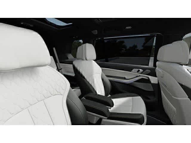 Thumbnail: 2027 BMW X7 - 12