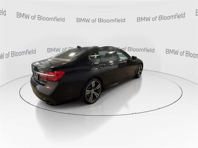 Thumbnail: 2018 BMW 7 Series - 8