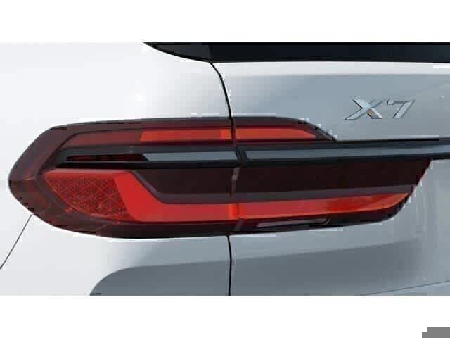 Thumbnail: 2026 BMW X7 - 8
