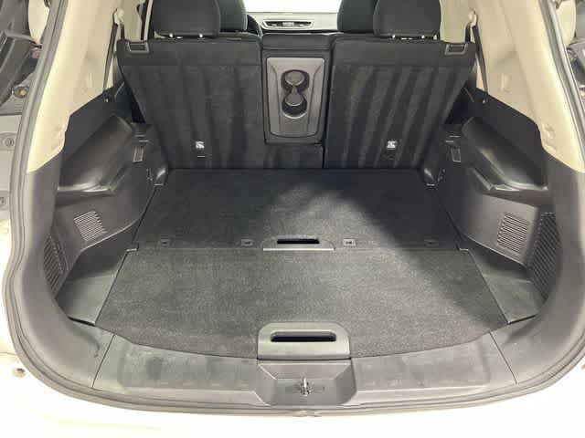 Thumbnail: 2014 Nissan Rogue - 32