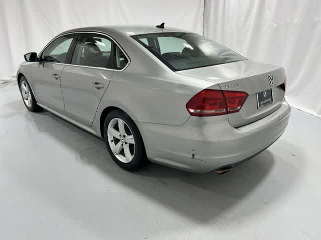 Thumbnail: 2013 Volkswagen Passat - 11