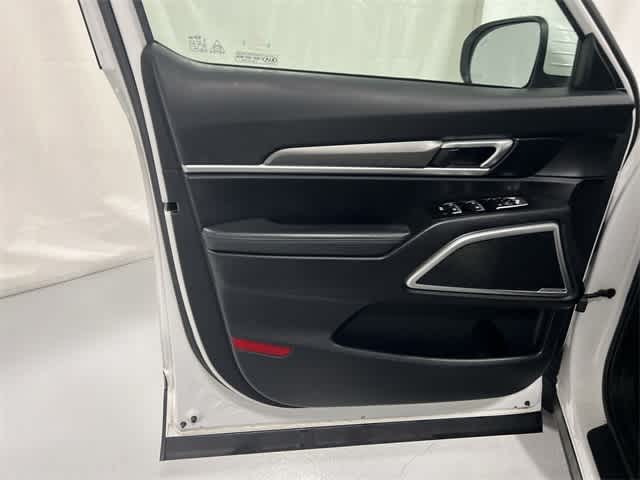 Thumbnail: 2020 Kia Telluride - 35