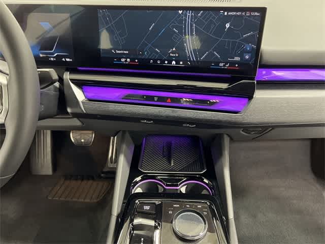Thumbnail: 2025 BMW i5 - 28