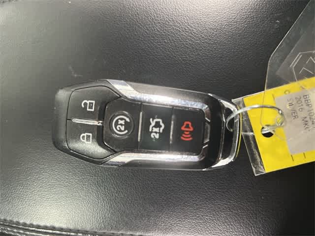 Thumbnail: 2016 Lincoln MKC - 33