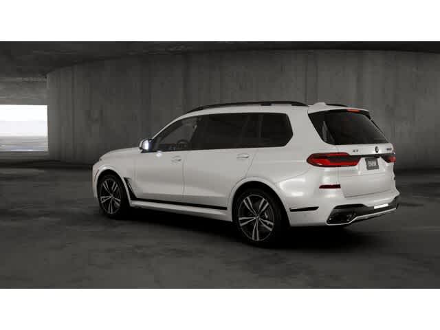 2026 BMW X7 M60i 2