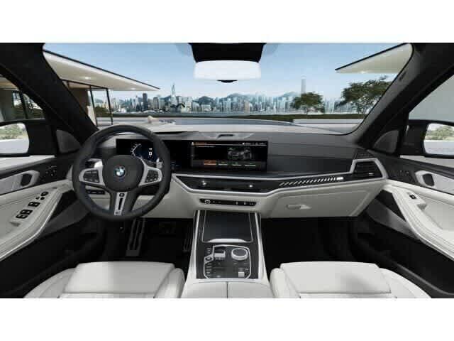 Thumbnail: 2026 BMW X7 - 10