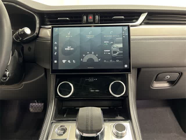 Thumbnail: 2024 Jaguar F-Pace - 28