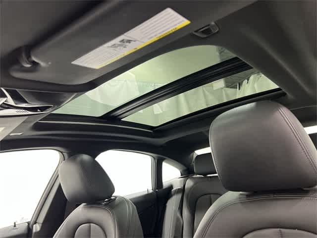 Thumbnail: 2021 BMW 2 Series - 23