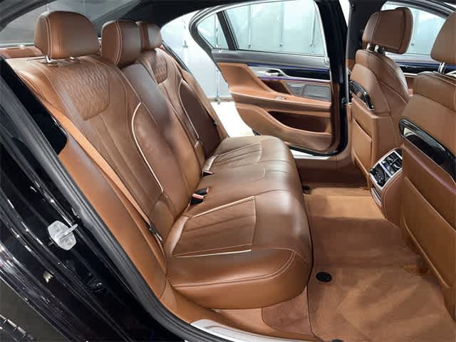 Thumbnail: 2018 BMW 7 Series - 25