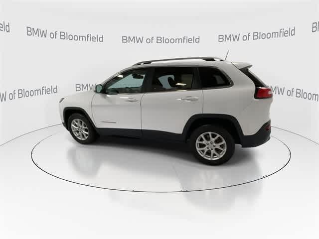 Thumbnail: 2017 Jeep Cherokee - 5