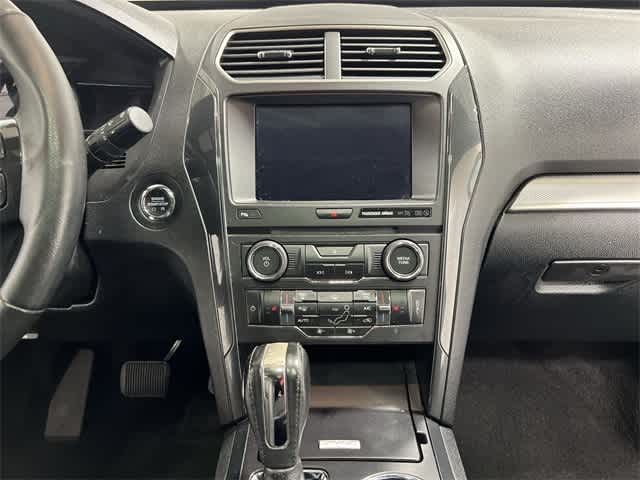 Thumbnail: 2018 Ford Explorer - 28