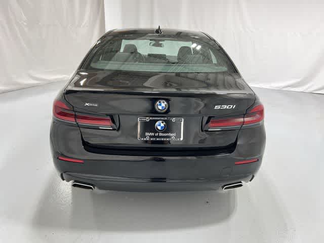 Thumbnail: 2023 BMW 5 Series - 13